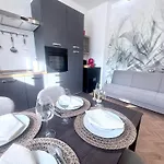 Apartament In Centro, Completamente Nuovo *