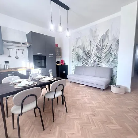 In Centro, Completamente Nuovo Apartment *