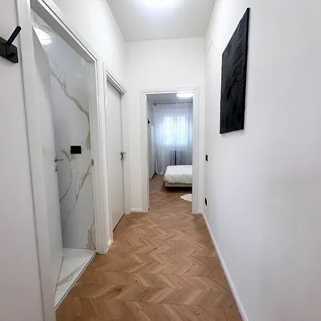 Διαμέρισμα In Centro, Completamente Nuovo *