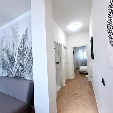 In Centro, Completamente Nuovo Appartement Biella